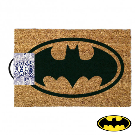 Un tapis d'entrée avec le logo chauve-souris de Batman