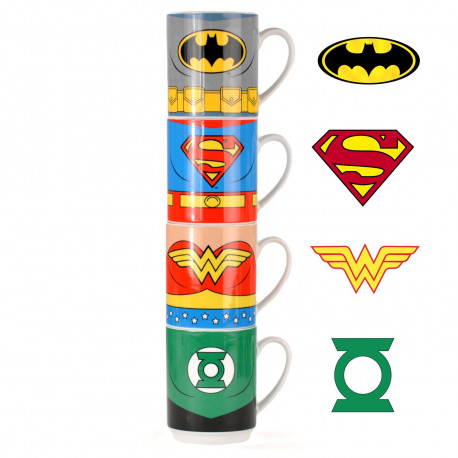 Lot de quatre tasses DC Comics représentant un personnage différent de la Justice League sur chacune d'entre elles 