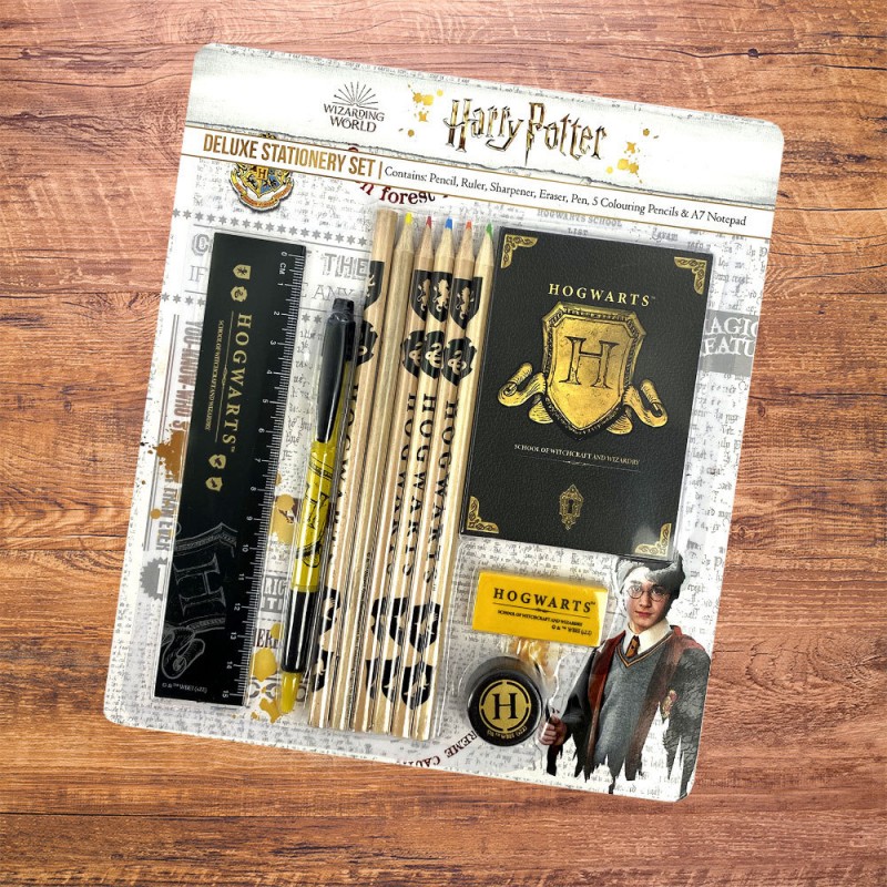 Harry Potter Fourniture Scolaire - Kit Papeterie et Dessin avec Carnet et  Crayons : : Fournitures de bureau