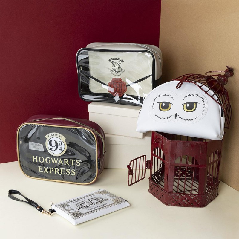 Set Trousse de Toilette et Pochette Maquillage Harry Potter sur Logeekdesign