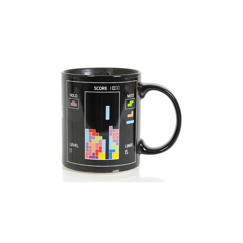 Mug thermoréactif avec une partie de tetris dessus