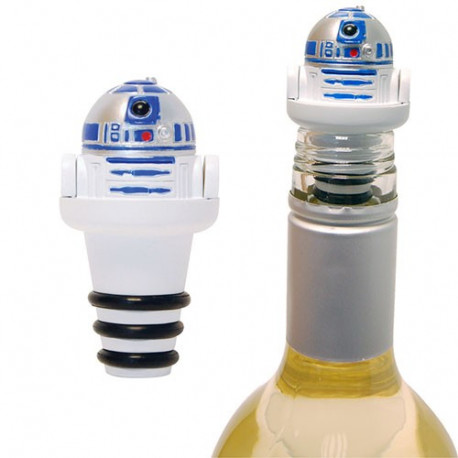 Gardez votre bouteille entamée à l’abri avec cet amusant petit bouchon Star Wars R2D2. R2D2 vous permettra en effet de prolonger la durée de votre vin ou de votre bière ! Tellement geek !