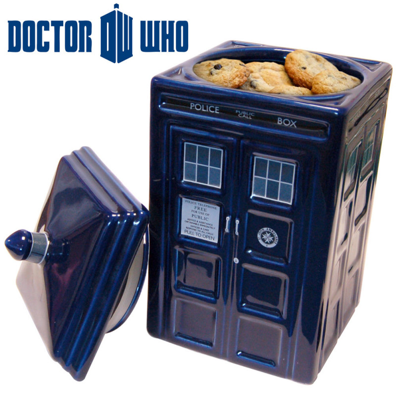 La boîte à gâteaux en céramique Doctor Who est un article collector sur le thème du plus célèbre des voyageurs spatio-temporels.