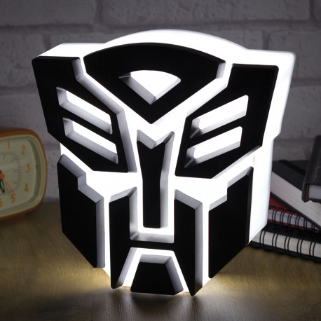 Les fans de Transformers vont adorer retomber en enfance avec cette superbe lampe d’ambiance usb en forme d’un Autobot ! Véritable objet design pour égayer une déco geek, cette lampe Transformers fera son petit effet !