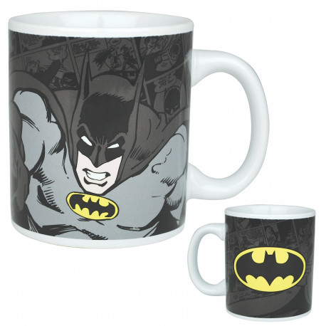 Égayez vos réveils sous le signe de l’homme chauve-souris : Batman est en effet à l’honneur sur ce mug en céramique so geek ! D’un côté, le personnage en mode punchy et de l’autre côté le logo chauve-souris du super-héros...