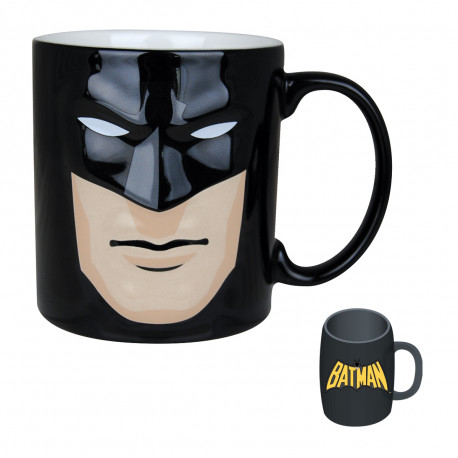 Egayez vos réveils sous le signe de l’homme chauve-souris : le masque de Batman est à l’honneur sur ce mug en céramique en deux dimensions ! Un cadeau so geek…