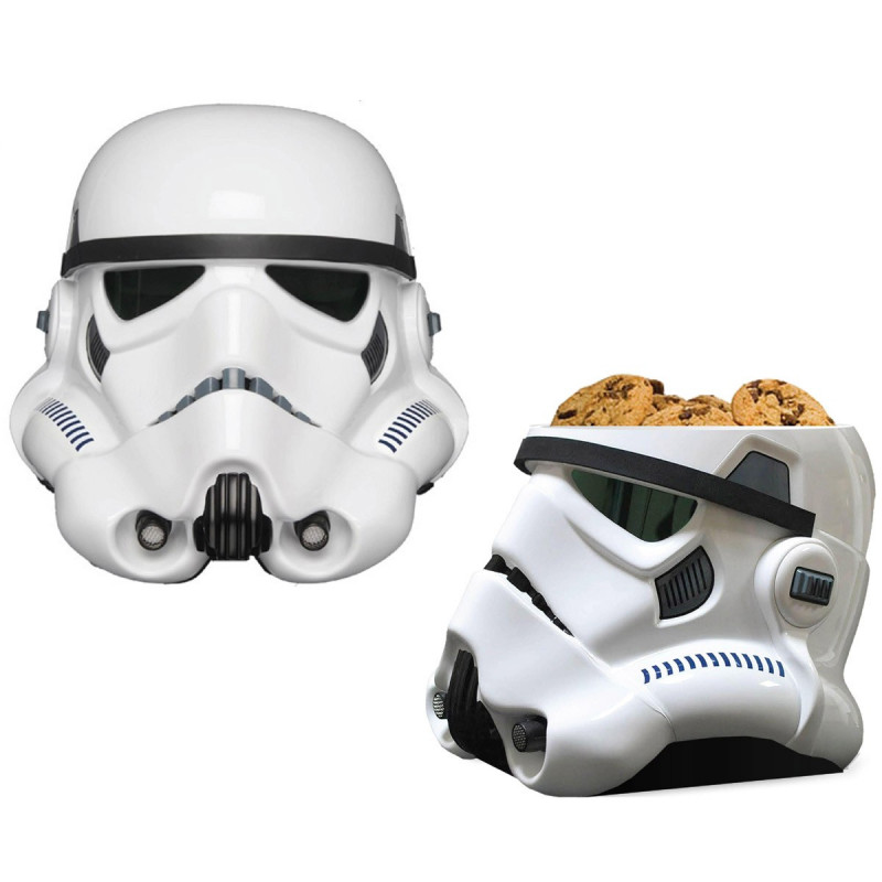 Cette magnifique boîte à cookies céramique en trois dimensions reprend le design d’un Stormtrooper.