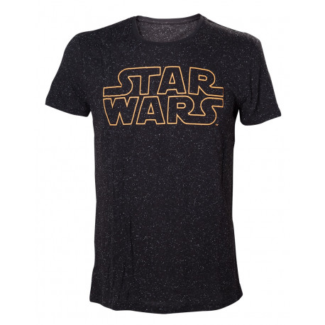 Affichez votre passion pour la saga Star Wars avec ce t-shirt geek où le mythique logo s’affiche sur fond de ciel étoilé intergalactique