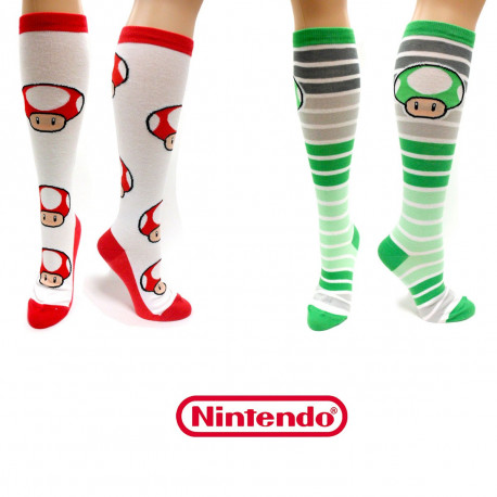 1-Up et Super-Mushroom vont habiller vos pieds de manière ultra geek et rétro avec ces chaussettes Nintendo à leur effigie